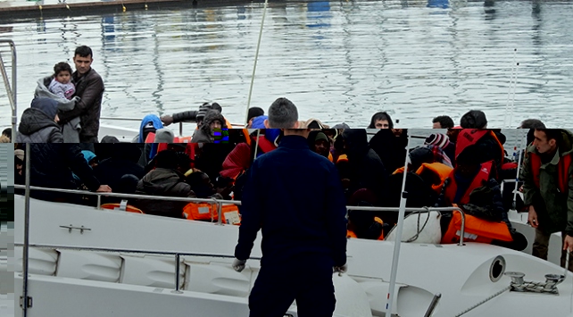 Çanakkale’de lastik botta 31 göçmen yakalandı