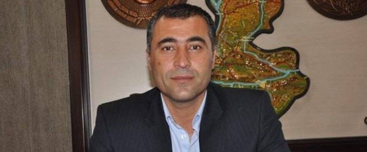 HDP Batman belediye başkan adayına “polise hakaretten” gözaltı