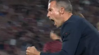 Eski Fenerbahçeli Van Persie’nin gol sevinci gündem oldu