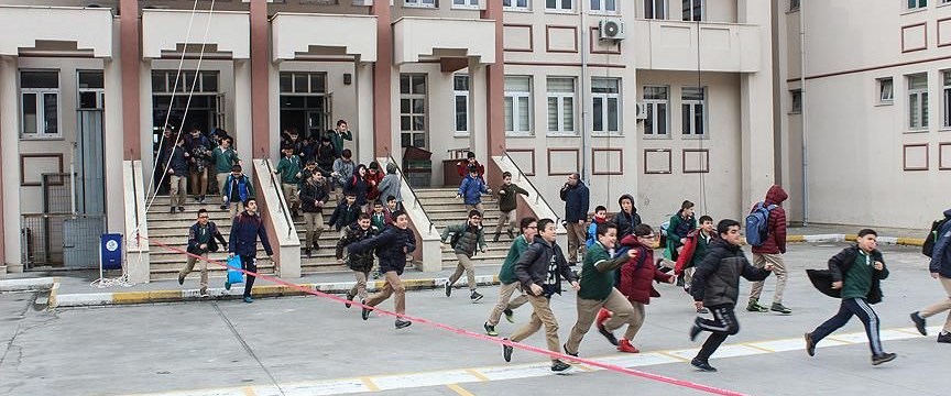 Deprem riskine karşı 12 bin okul analiz edildi