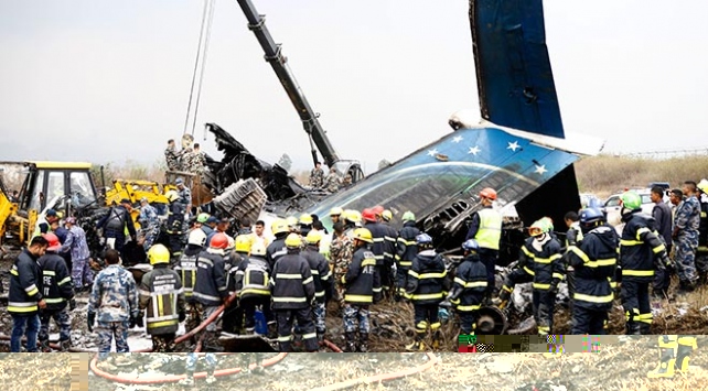 Nepal’de Bangladeş’e ait yolcu uçağı düştü