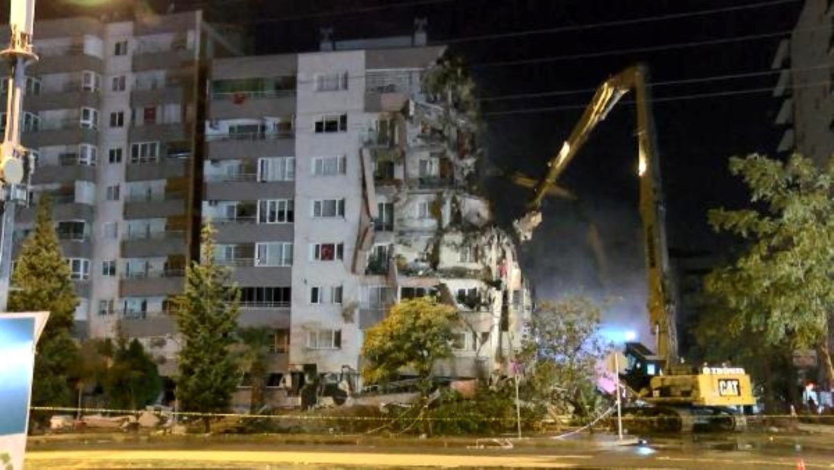 Yılmaz Erbek Apartmanı’nda yıkım başladı (2)