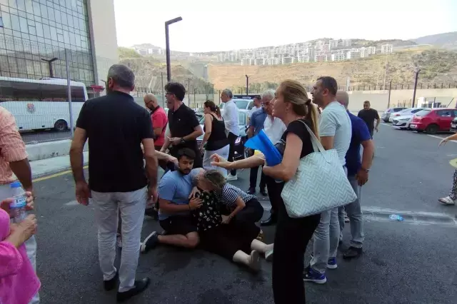 Tutuklu CHP'li başkanın annesi hastane önünde fenalık geçirdi